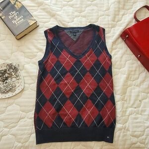 TOMMY HILFIGER, MEDIUM, ARGYLE NAVY AND BURGENDY V-NECK SWEATER VEST